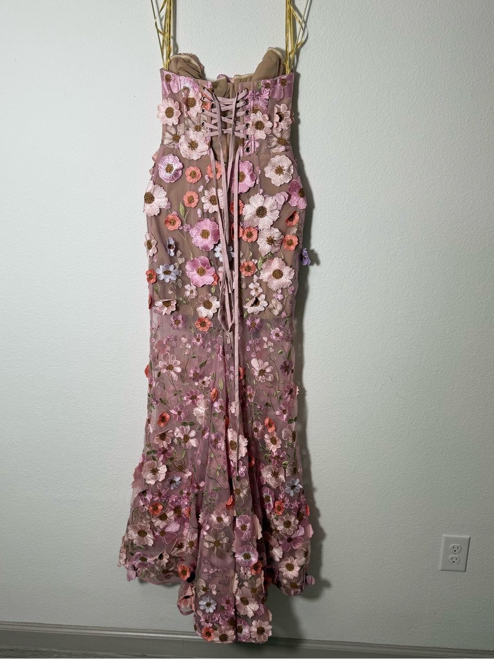 Bronx and Banco Jasmine 3D Floral Embroidered Mermaid Gown Pink M Wedding - Picture 6 of 10
